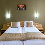 семеен при вергил Otel 2*