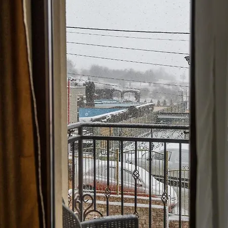 Отель семеен при вергил