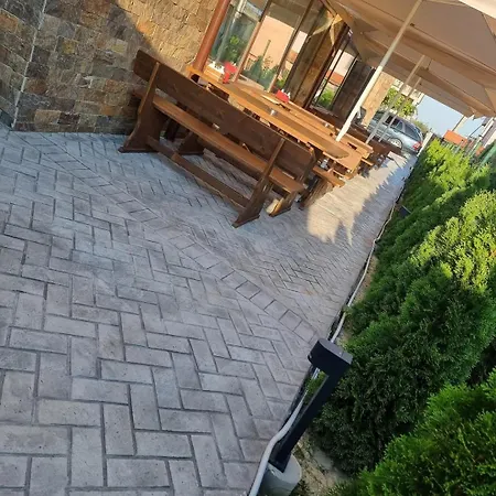 семеен при вергил Ξενοδοχείο 2*