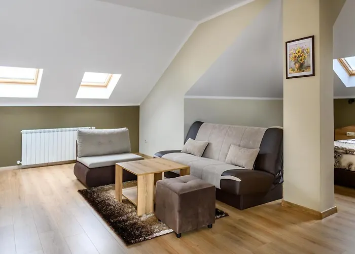 Hotel семеен при вергил