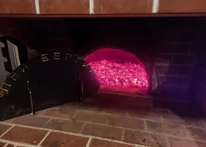 Hotel семеен при вергил 2*